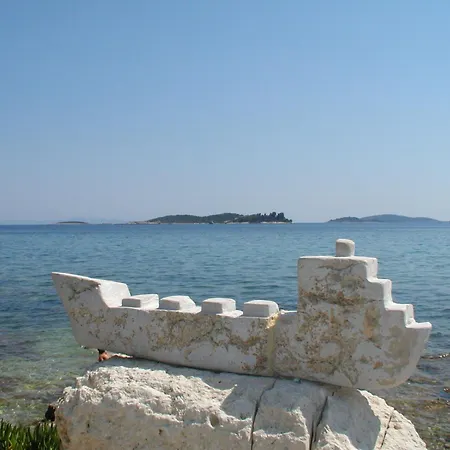 Meridiana-5 By Interhome